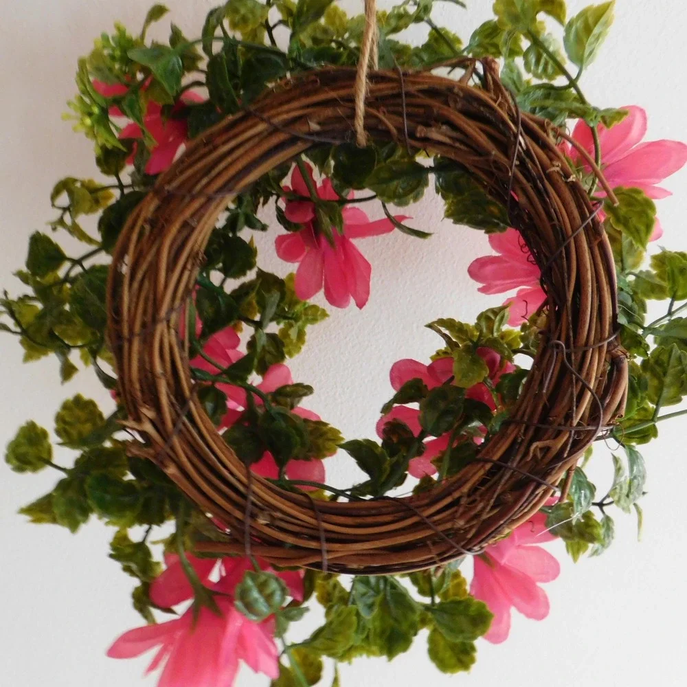 Pink and Yellow Daisy Candle Ring, Small Mini Wreath, Home Decor, Small SUmmer‎